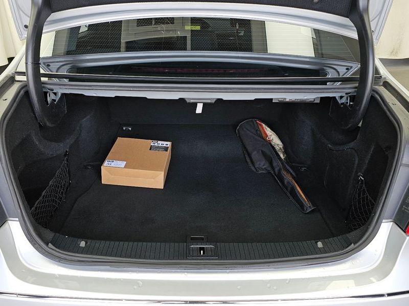 2012 Mercedes-Benz E-Class E220 CDI Avantgarde photo 20