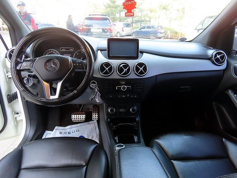 2013 Mercedes-Benz B-Class B200 CDI Blue efficiency Sport pack photo 7