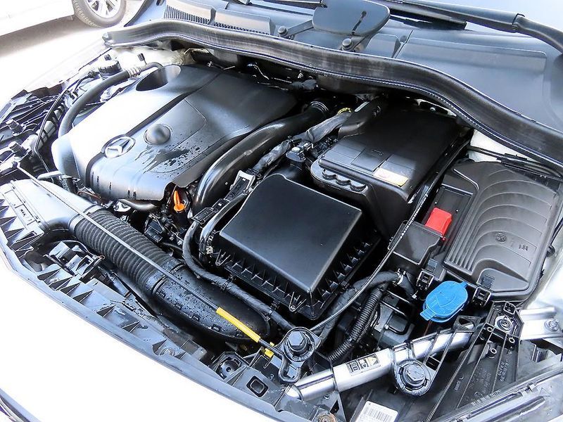 2013 Mercedes-Benz B-Class B200 CDI Blue efficiency Sport pack photo 18
