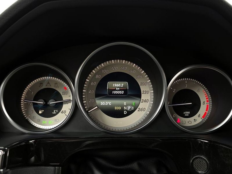 2014 Mercedes-Benz E-Class E220 CDI Avantgarde photo 8