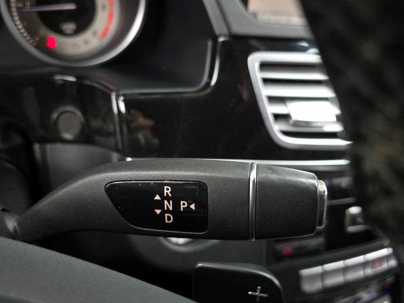 2014 Mercedes-Benz E-Class E220 CDI Avantgarde photo 9