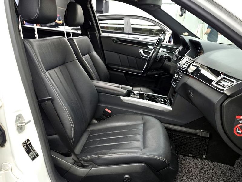2014 Mercedes-Benz E-Class E220 CDI Avantgarde photo 11