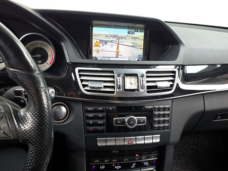 2014 Mercedes-Benz E-Class E220 CDI Avantgarde photo 14