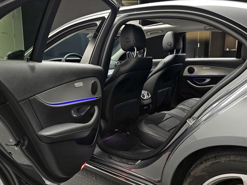 2017 Mercedes-Benz E-Class E200 Avantgarde photo 12