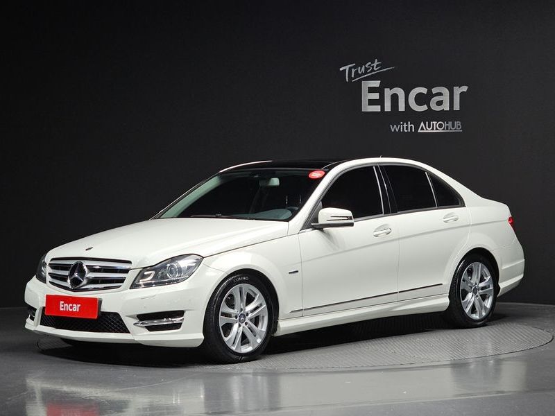2012 Mercedes-Benz C-Class C200 CGI AVANTGARDE photo 1