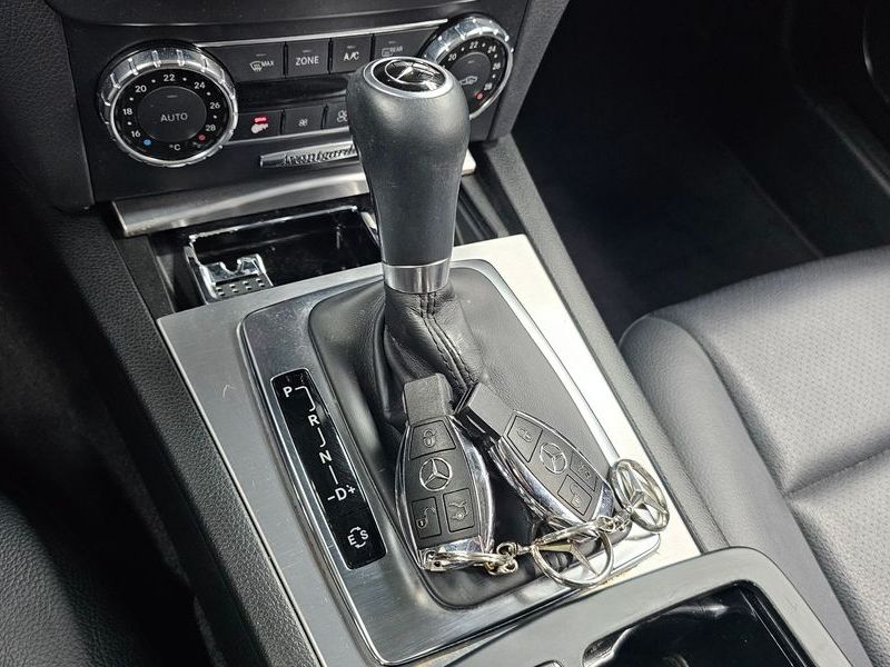 2012 Mercedes-Benz C-Class C200 CGI AVANTGARDE photo 9