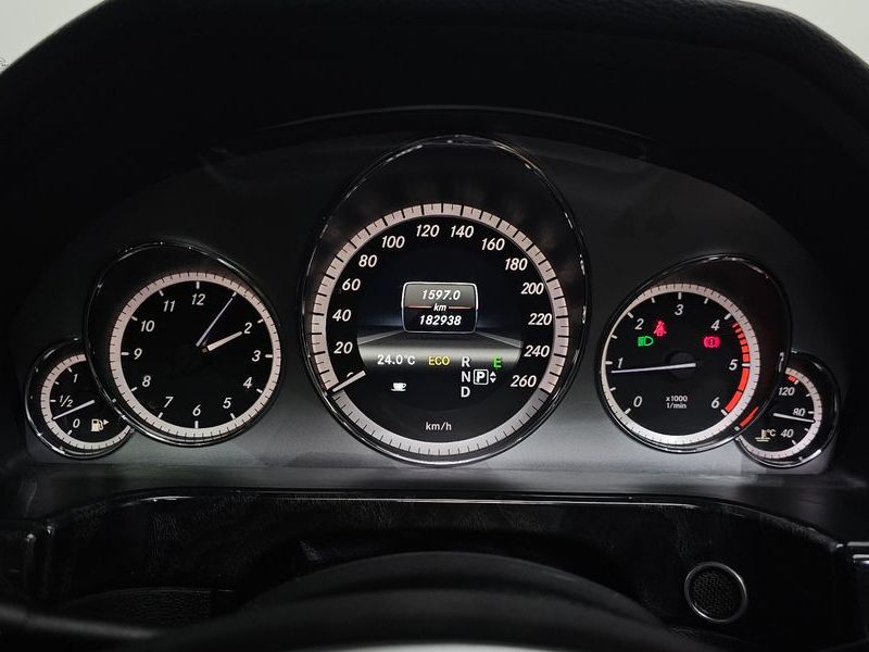 2013 Mercedes-Benz E-Class E220 CDI Avantgarde photo 8