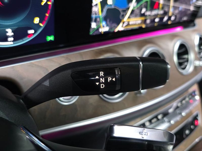 2022 Mercedes-Benz E-Class E250 Exclusive photo 9