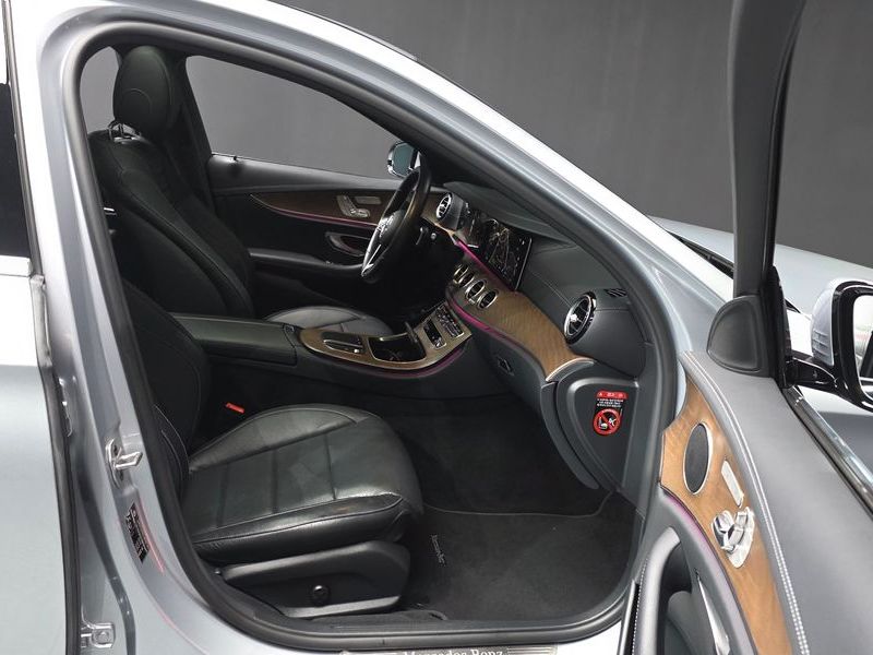 2022 Mercedes-Benz E-Class E250 Exclusive photo 11