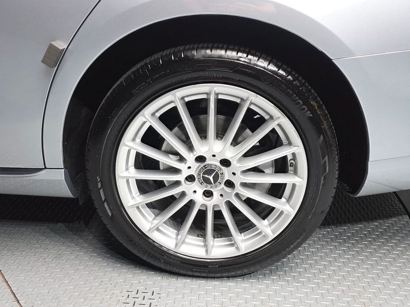 2022 Mercedes-Benz E-Class E250 Exclusive photo 21