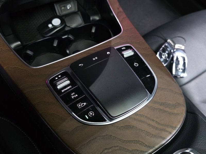 2022 Mercedes-Benz E-Class E250 Exclusive photo 30
