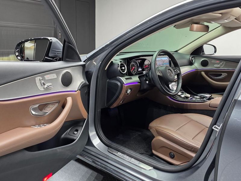 2017 Mercedes-Benz E-Class E200 Avantgarde photo 10
