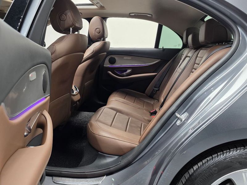2017 Mercedes-Benz E-Class E200 Avantgarde photo 12