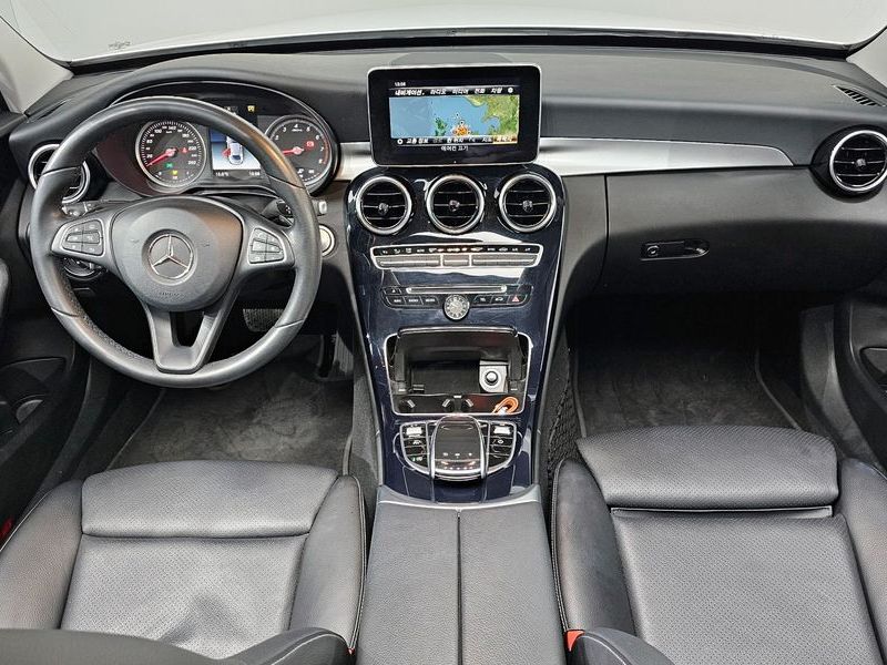 2018 Mercedes-Benz C-Class C200 photo 7