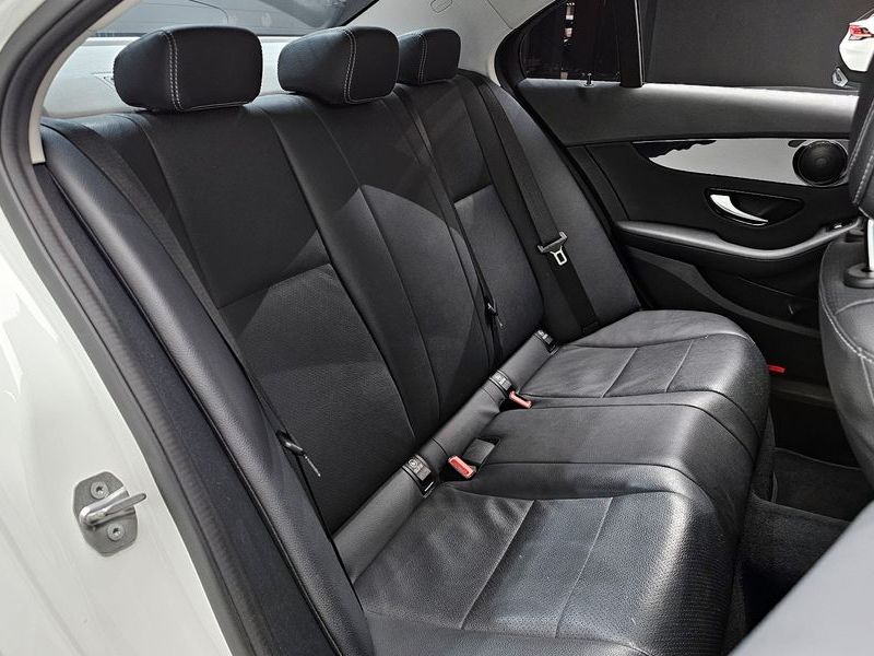 2018 Mercedes-Benz C-Class C200 photo 13