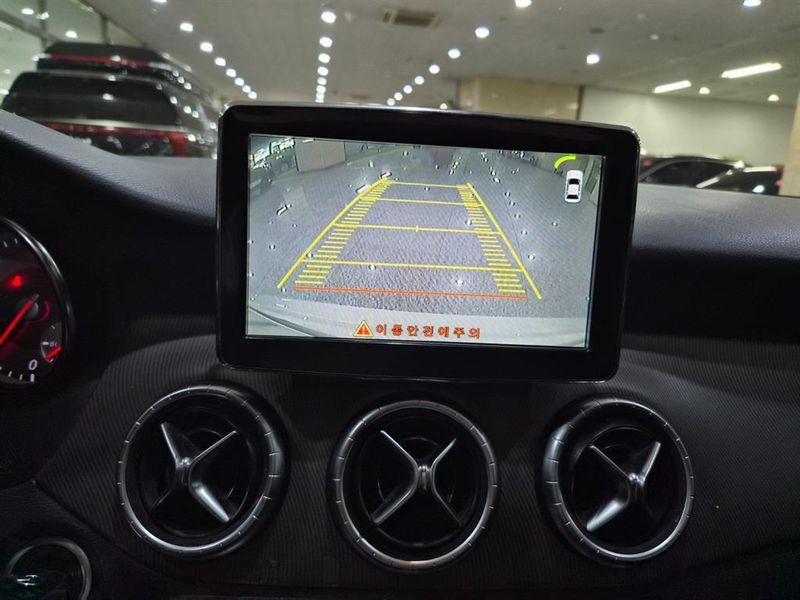 2014 Mercedes-Benz A-Class CLA200 CDI photo 11