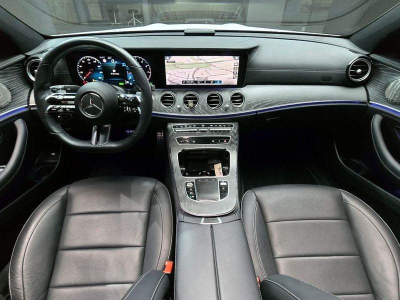 2022 Mercedes-Benz E-Class E350 4MATIC AMG Line photo 7