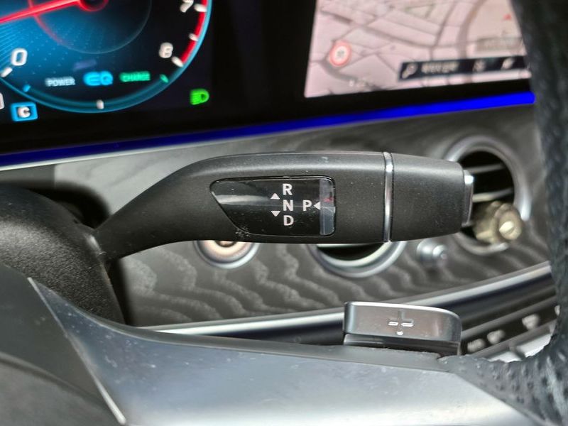 2022 Mercedes-Benz E-Class E350 4MATIC AMG Line photo 9