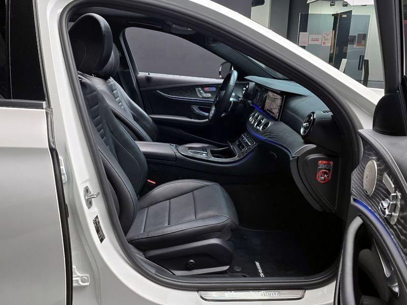 2022 Mercedes-Benz E-Class E350 4MATIC AMG Line photo 10