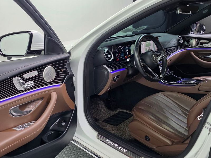 2021 Mercedes-Benz E-Class E450 4MATIC Exclusive photo 10