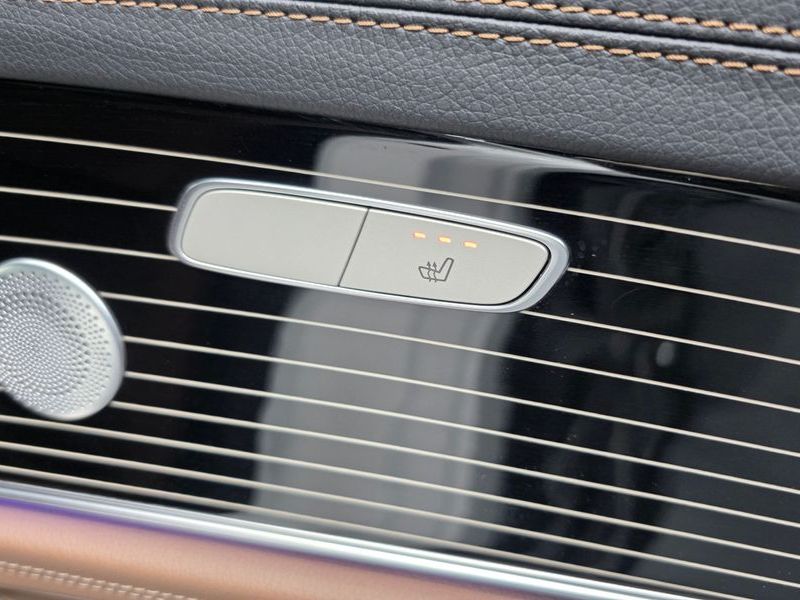 2021 Mercedes-Benz E-Class E450 4MATIC Exclusive photo 19