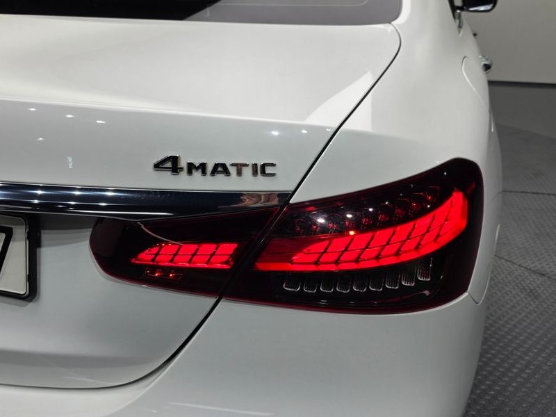 2021 Mercedes-Benz E-Class E450 4MATIC Exclusive photo 23