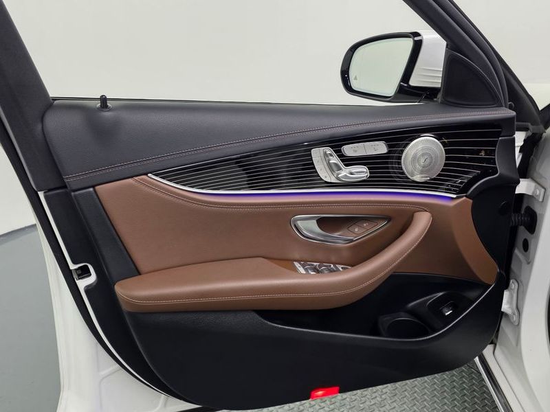 2021 Mercedes-Benz E-Class E450 4MATIC Exclusive photo 24
