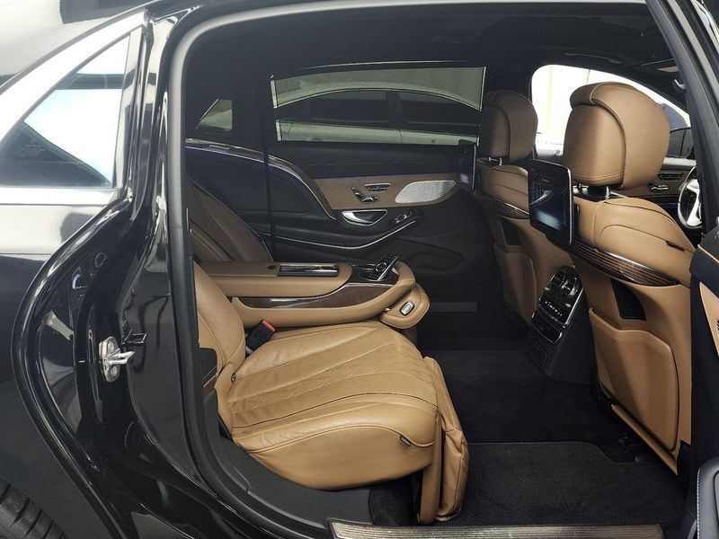 2019 Mercedes-Benz S-Class Maybach S560 4MATIC photo 12
