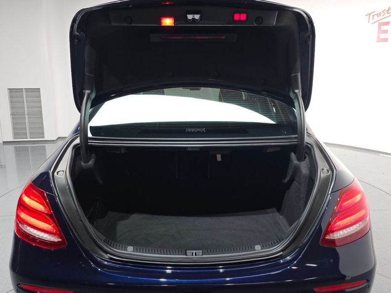 2018 Mercedes-Benz E-Class E300 4MATIC AMG Line photo 20