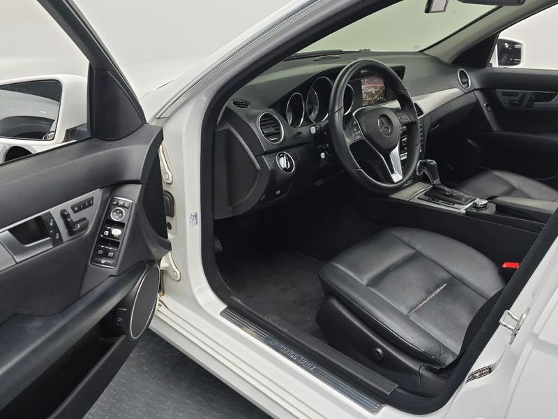 2013 Mercedes-Benz C-Class C220 CDI AVANTGARDE photo 11
