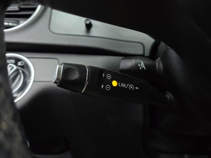 2013 Mercedes-Benz C-Class C220 CDI AVANTGARDE photo 18
