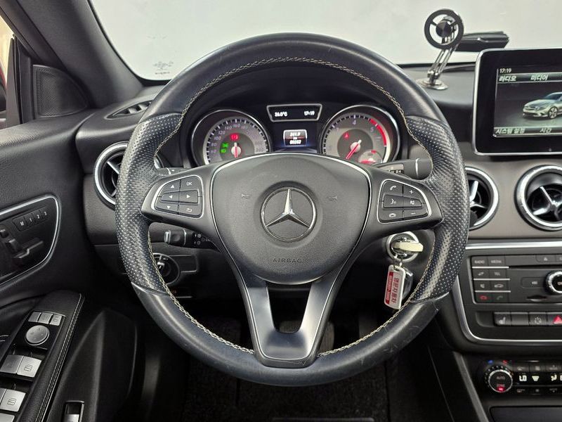 2015 Mercedes-Benz A-Class CLA200 CDI photo 13