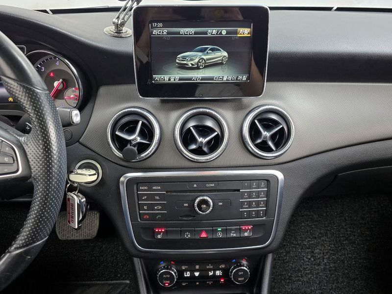 2015 Mercedes-Benz A-Class CLA200 CDI photo 14