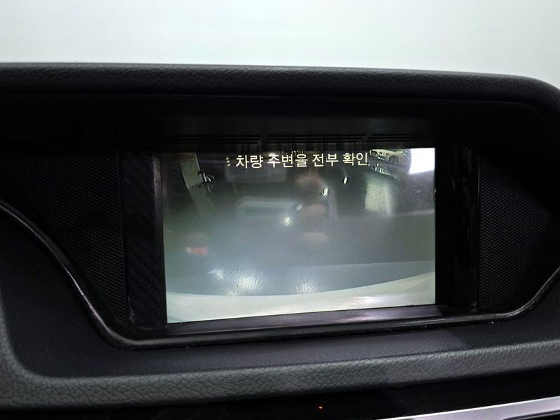 2014 Mercedes-Benz E-Class E220 CDI Avantgarde photo 15