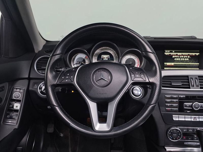 2013 Mercedes-Benz C-Class C220 CDI AVANTGARDE photo 12