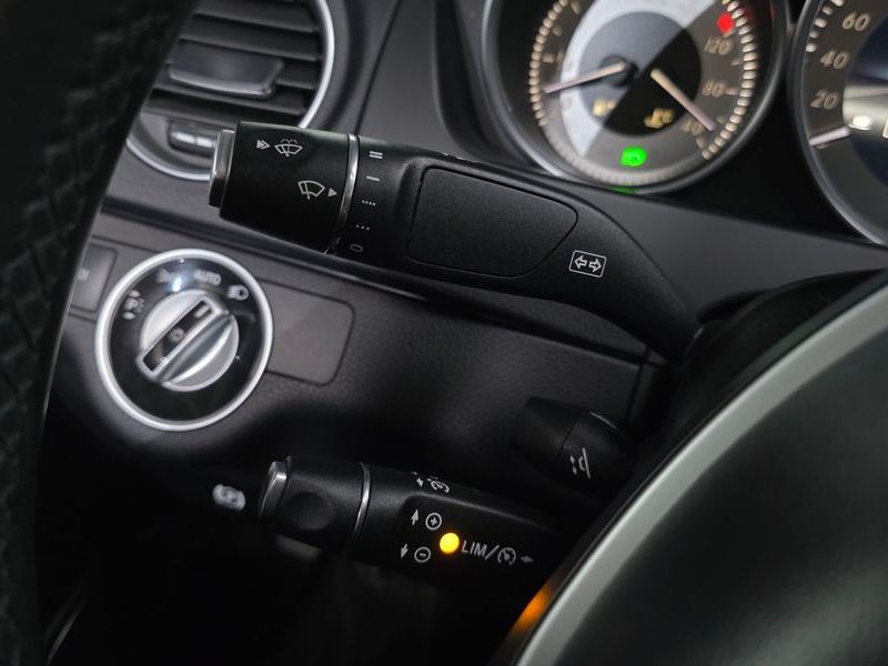 2013 Mercedes-Benz C-Class C220 CDI AVANTGARDE photo 18