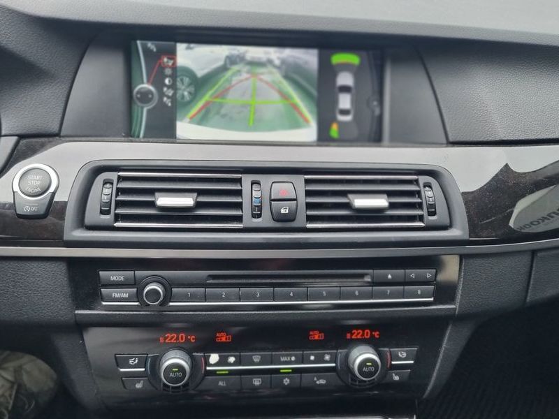 2012 BMW 5 Series 528i photo 7