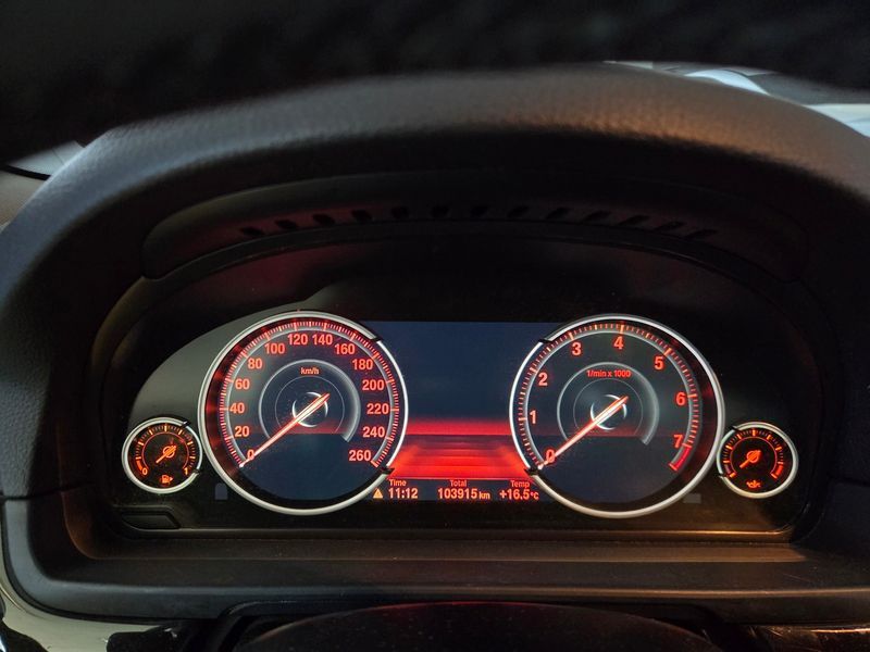 2014 BMW 5 Series 528i photo 8