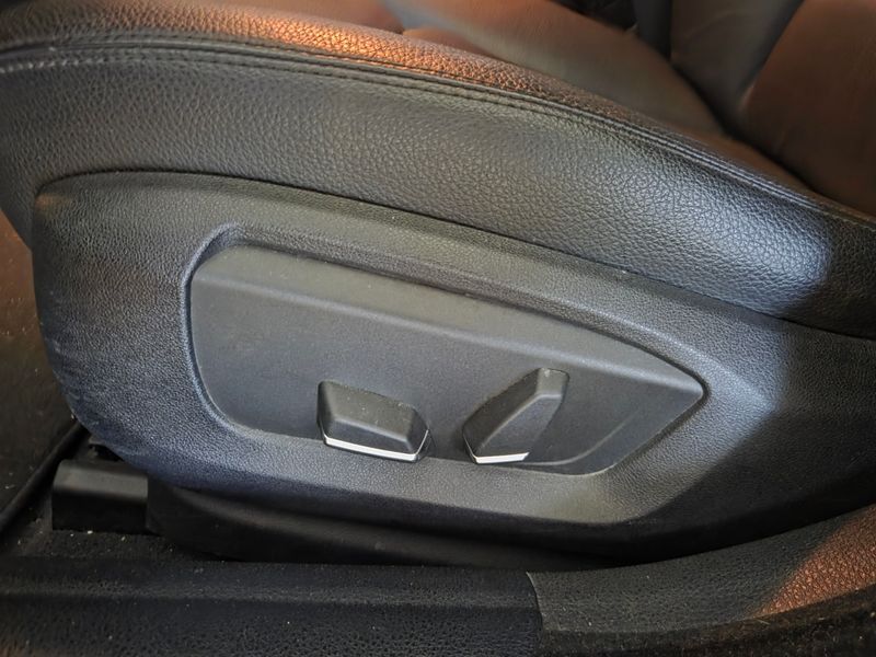 2014 BMW 5 Series 528i photo 10