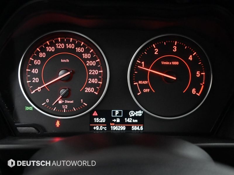 2015 BMW 1 Series 118d Sport 5Door photo 8