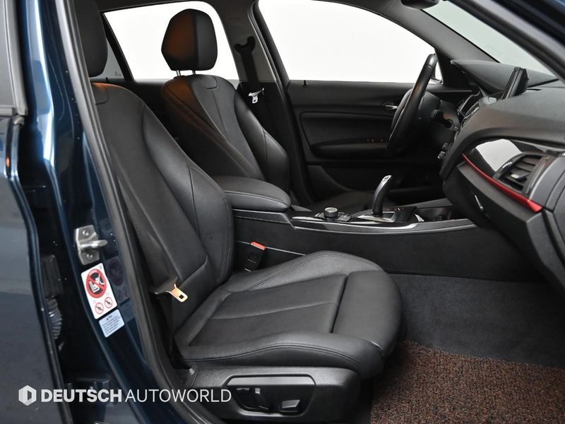 2015 BMW 1 Series 118d Sport 5Door photo 10