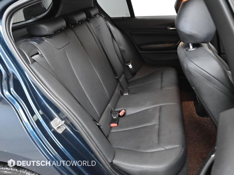 2015 BMW 1 Series 118d Sport 5Door photo 12