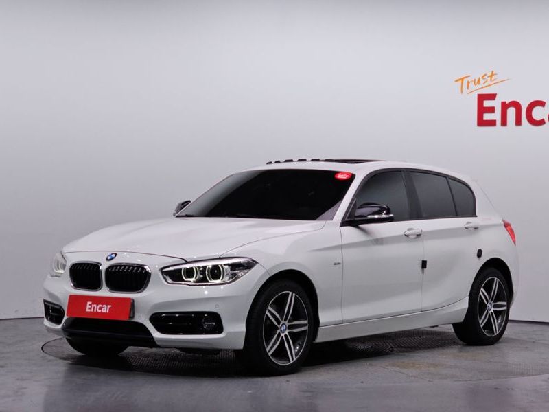 2017 BMW 1 Series 118d Sport 5Door photo 1