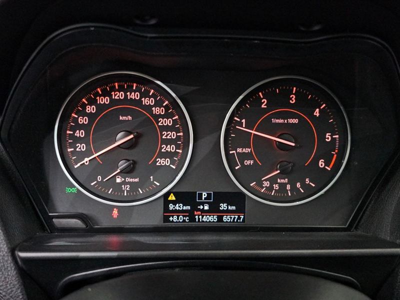 2017 BMW 1 Series 118d Sport 5Door photo 8