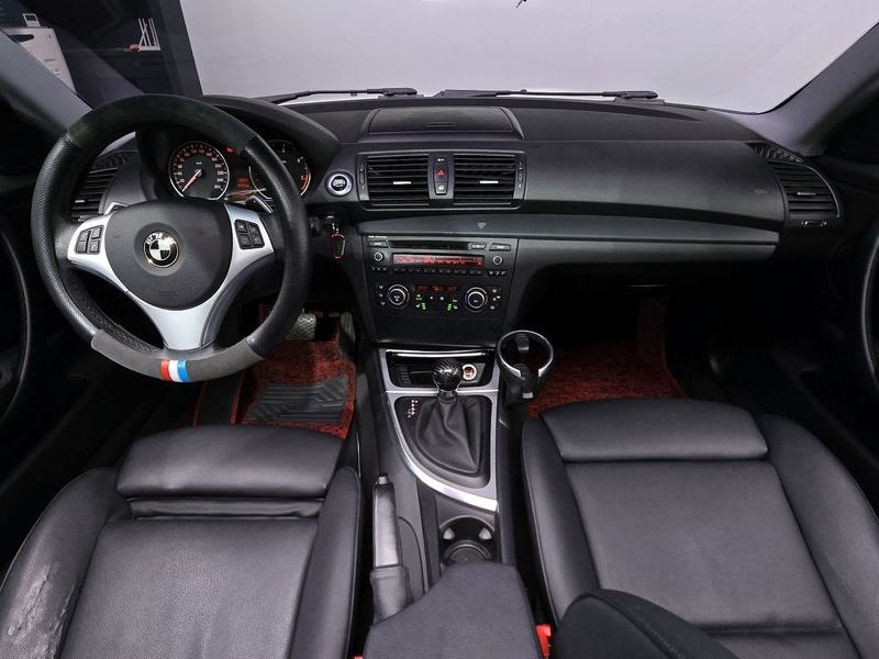 2012 BMW 1 Series 120d Coupe Sport photo 7