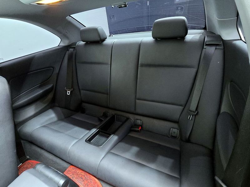 2012 BMW 1 Series 120d Coupe Sport photo 12