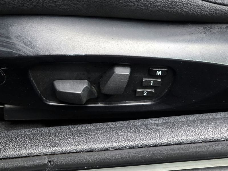 2012 BMW 1 Series 120d Coupe Sport photo 17
