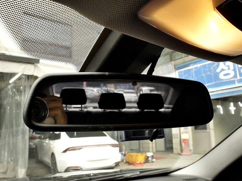 2013 BMW 3 Series 320d photo 12