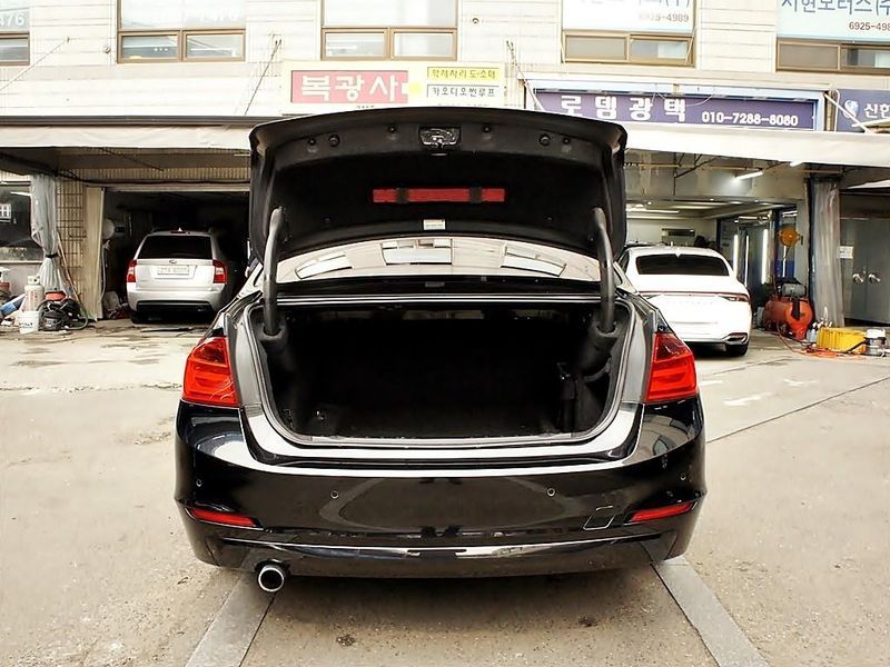 2013 BMW 3 Series 320d photo 18