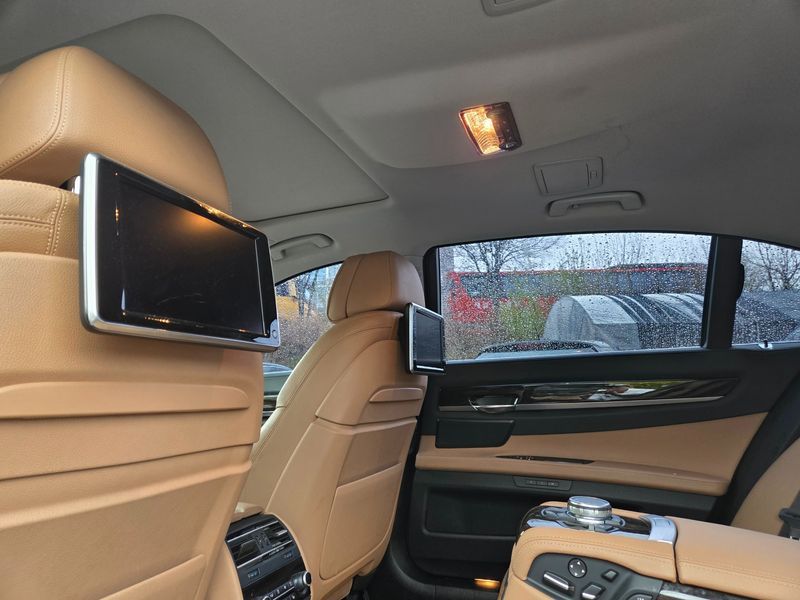 2015 BMW 7 Series 730Ld photo 12
